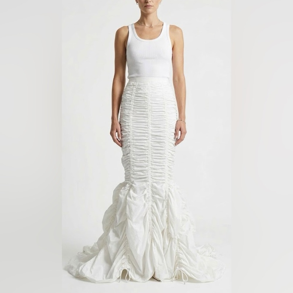 NWT Norma Kamali Parachute Gathered White Fishtail Maxi Train Skirt size large - Picture 2 of 16